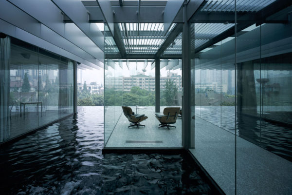 Z58 (Water / Light, Zhongtai Holding Group Shanghai lighting showroom and office) (©Fujitsuka Mitsumasa)