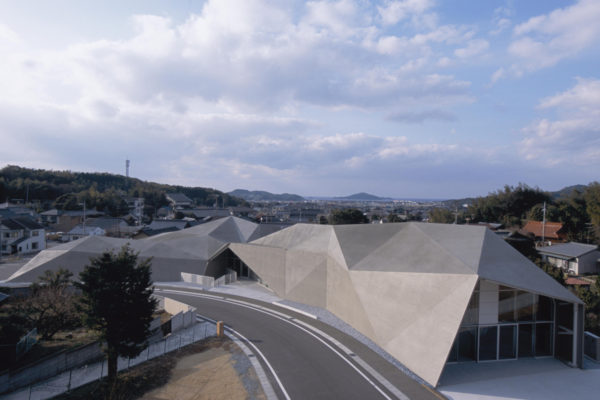 Shimonoseki-Shi Kawatana Onsen Koryu Center ( ©Mitsumasa Fujitsuka)
