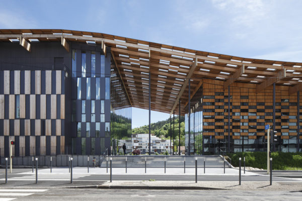 Besançon Art Center and Cité de la Musique (©Stefan Girard)