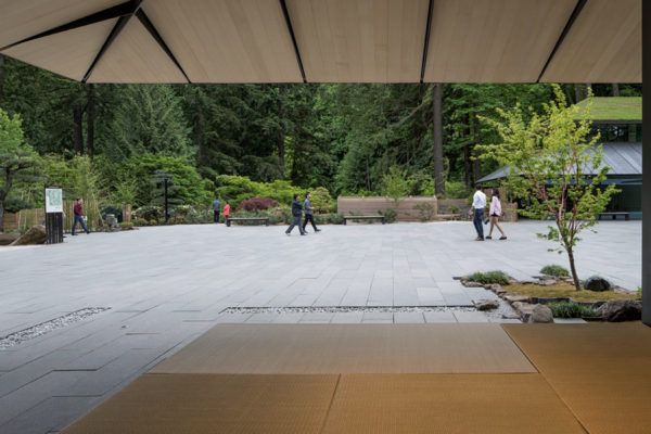 Portland Japanese Garden Cultural Village (© Jeremy Bittermann)