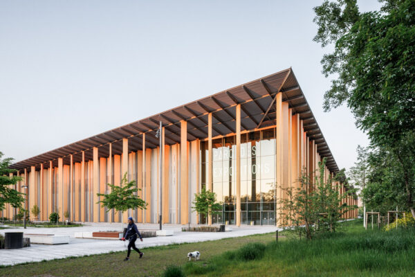 Forest Edge (©11h45) Forest Edge (©11h45)