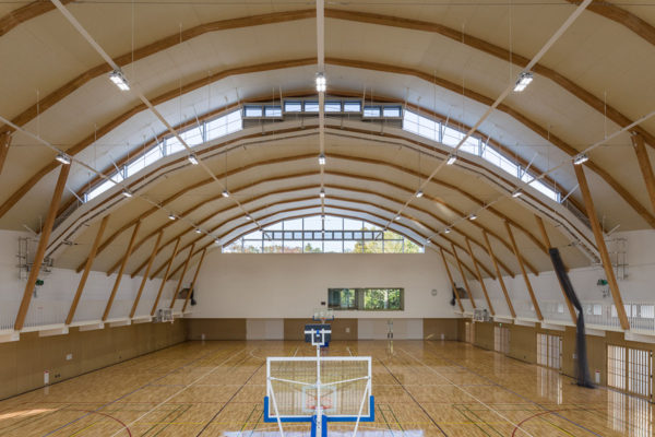 ICU New Physical Education Center (© Kawasumi・Kobayashi Kenji Photograph Office)