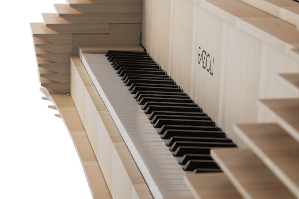 ファツィオリ ピアノ (© Westbank)