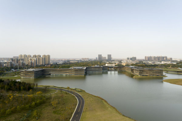 Yangtze River Delta Institute of Physics (© Eiichi Kano)