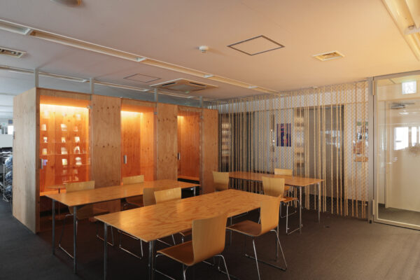 KKAA Tokyo Office Renovation (©️Kai Nakamura)