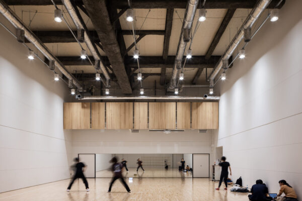 Helpso Hub-3 Toyo Univ. (©Kawasumi-Kobayashi Kenji Photograph Office)