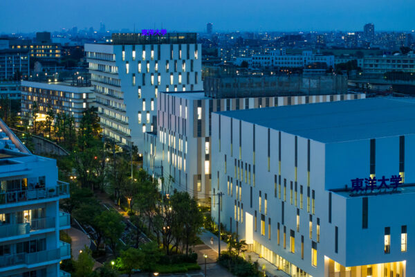 Helpso Hub-3 Toyo Univ. (©Kawasumi-Kobayashi Kenji Photograph Office)