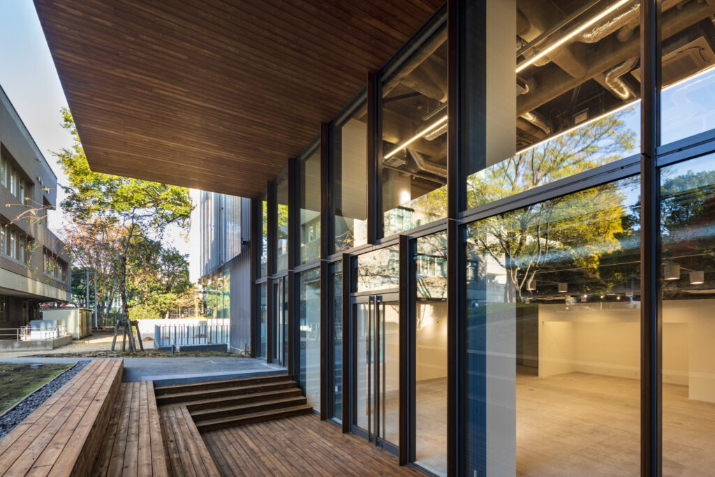 東京藝術大学国際交流棟 Hisao & Hiroko TAKI PLAZA | 隈研吾建築都市設計事務所