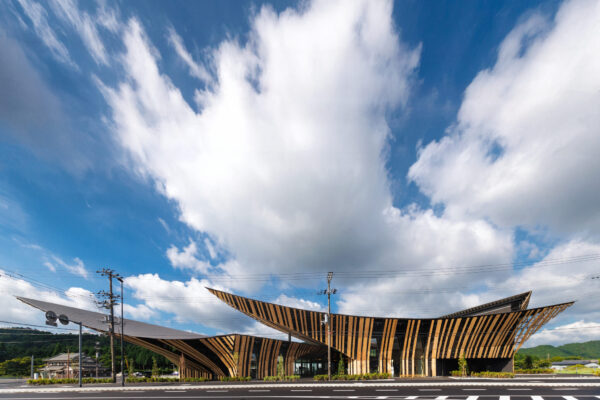 道の駅 あいの土山 (©︎ Masaki Hamada / kkpo)