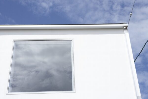 無印良品「窓の家」 (© MUJI HOUSE Co.,LTD)