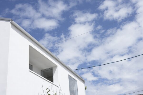 無印良品「窓の家」 (© MUJI HOUSE Co.,LTD)