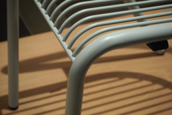 Osaka Chair (大阪・関西万博 ポルトガル館内) (©Kengo Kuma & Associates) Osaka Chair (大阪・関西万博 ポルトガル館内) (©Kengo Kuma & Associates)