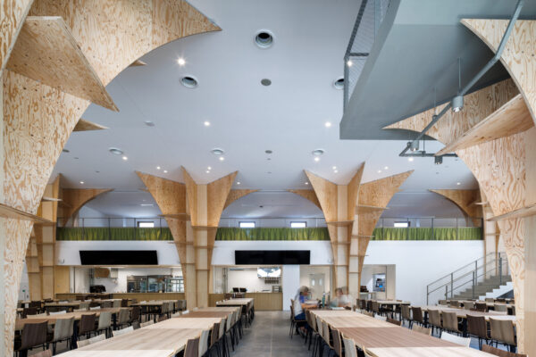 武蔵大学2号館リニューアル (©︎ Masaki Hamada / kkpo)