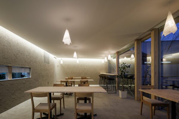 Sakaimachi Sunaba (© Masaki Hamada / kkpo)