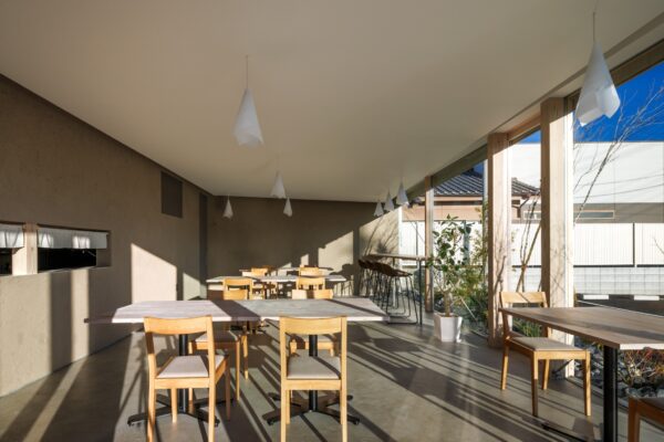 Sakaimachi Sunaba (© Masaki Hamada / kkpo)