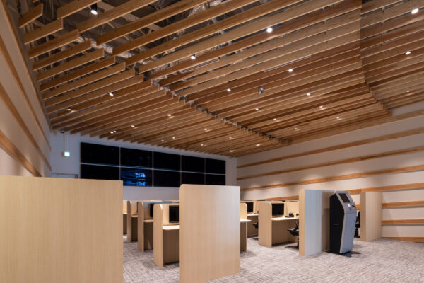 Boat Race Ticket Shop Awa Kamojima (© Kawasumi・Kobayashi Kenji Photograph Office) Boat Race Ticket Shop Awa Kamojima (© Kawasumi・Kobayashi Kenji Photograph Office)