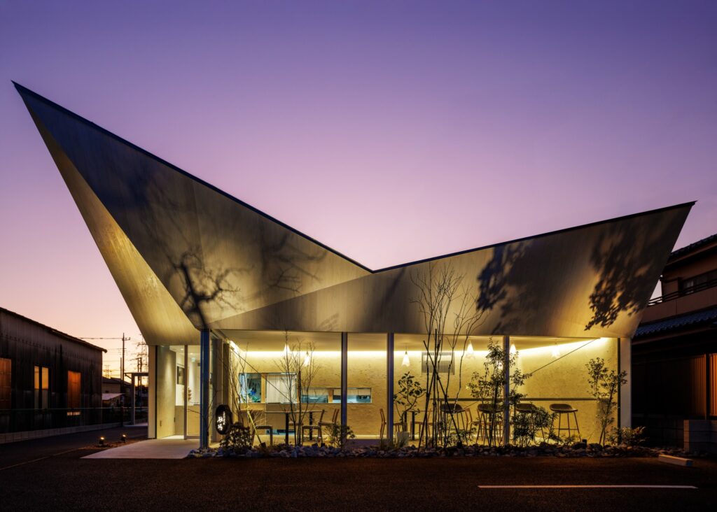 Sakaimachi Sunaba | © Masaki Hamada / kkpo