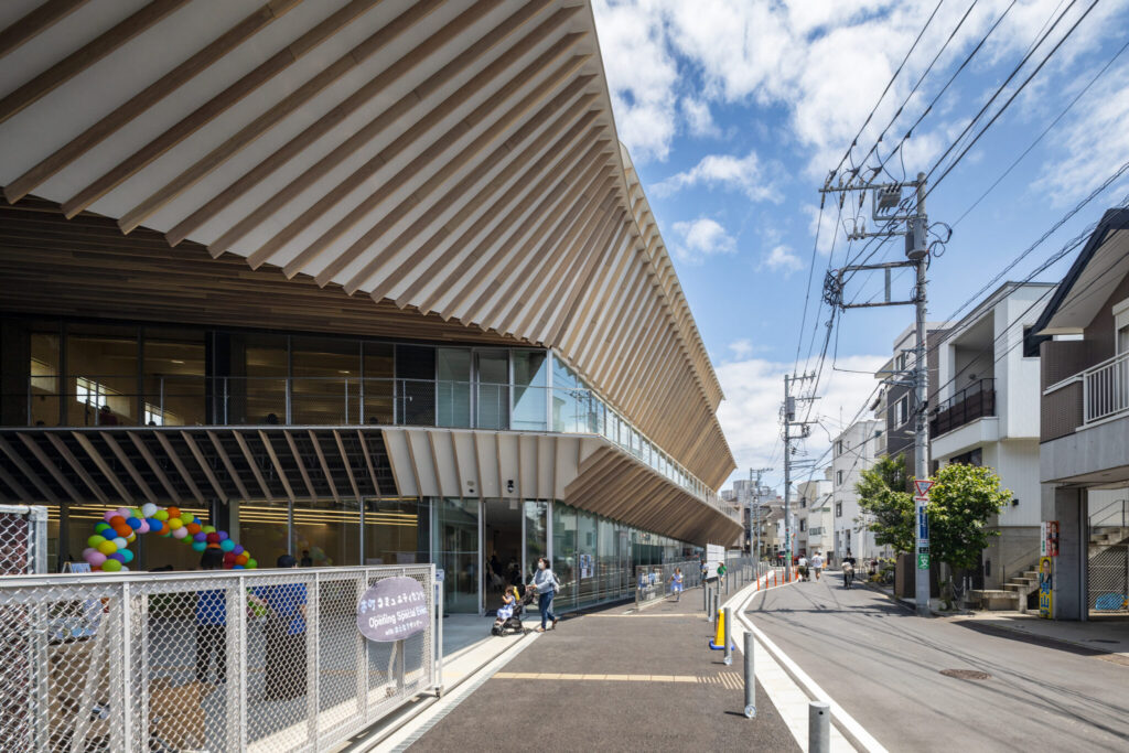 Honmachi Community Center | © Kawasumi-Kobayashi Kenji Photograph Office - Hiroshi Funaki