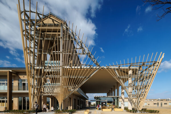 築上町図書館 築きのもり (©︎ Masaki Hamada / kkpo)