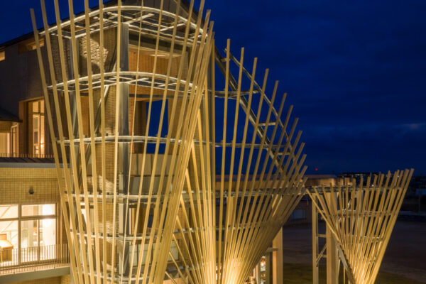 築上町図書館 築きのもり (©︎ Masaki Hamada / kkpo)