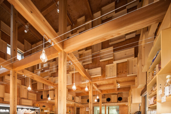 開花亭 kuri-ya (© Kawasumi・Kobayashi Kenji Photograph Office)