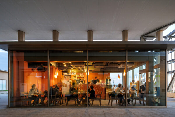 築上町図書館 築きのもり (©︎ Masaki Hamada / kkpo)