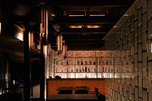 Amanpuri Japanese Restaurant and Bar (© Rinnin Kositanont ) Amanpuri Japanese Restaurant and Bar (© Rinnin Kositanont )