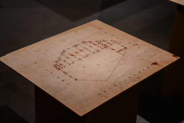 MOCTION 5周年記念隈研吾展 「里山に生きる、里山を活かす」 (©Kengo Kuma & Associates)