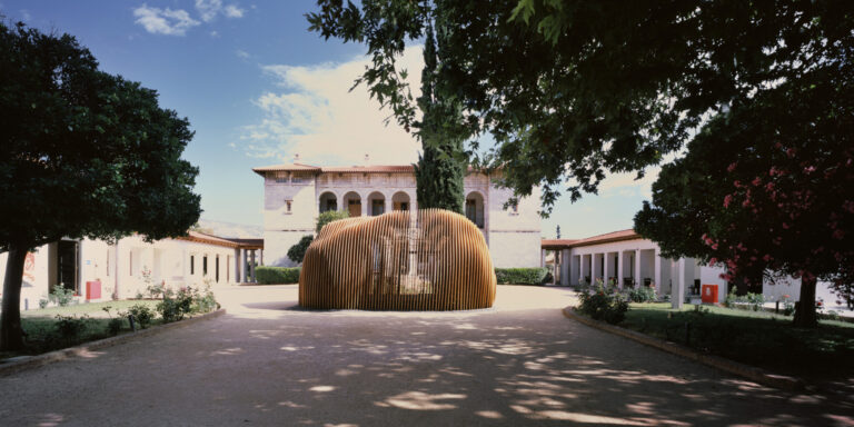 cocoon Athens (© Kengo Kuma & Associates)