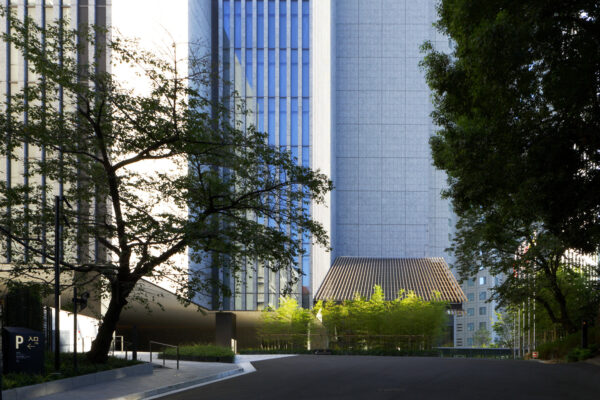 東急キャピトルタワー (© SS)