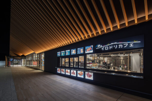 Sano Service Area Inbound (© Shinji Miyamoto)