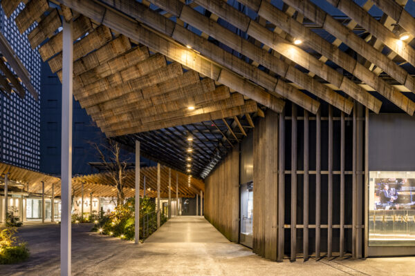 寺田倉庫 (© Kawasumi-Kobayashi Kenji Photograph Office)